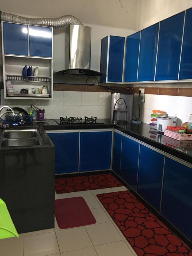 D Wangi Homestay Pasir Gudang At Ecotropic Exterior foto